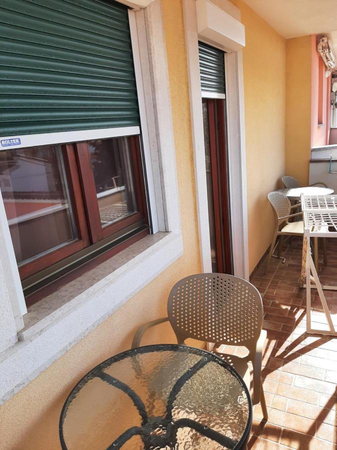 Apartment Mamut Premantura Luaran gambar