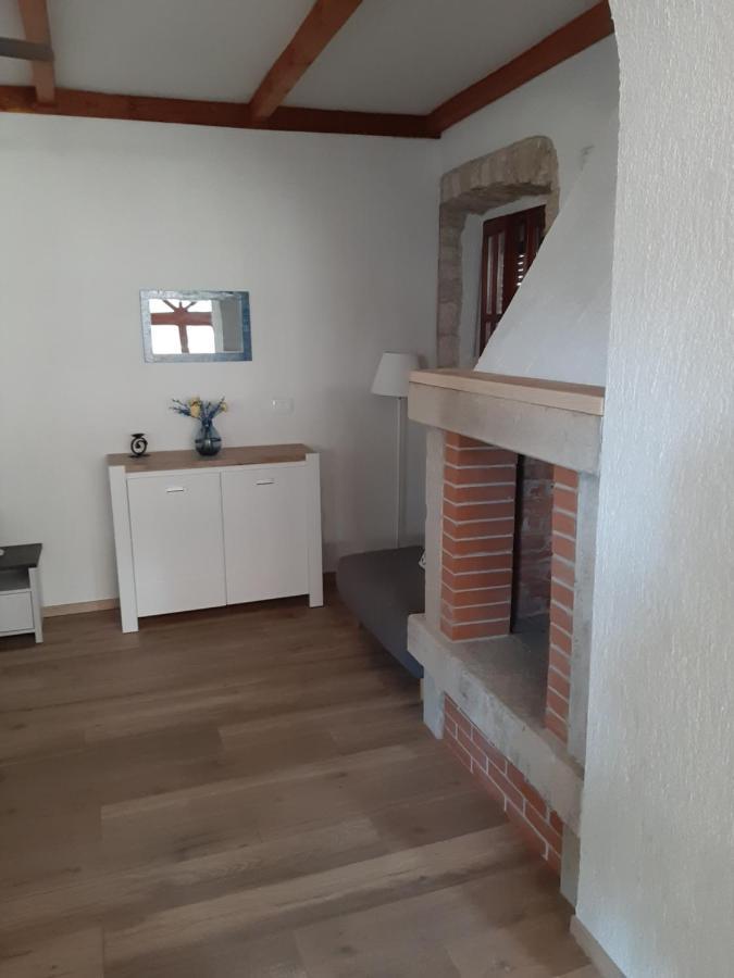 Apartment Mamut Premantura Luaran gambar